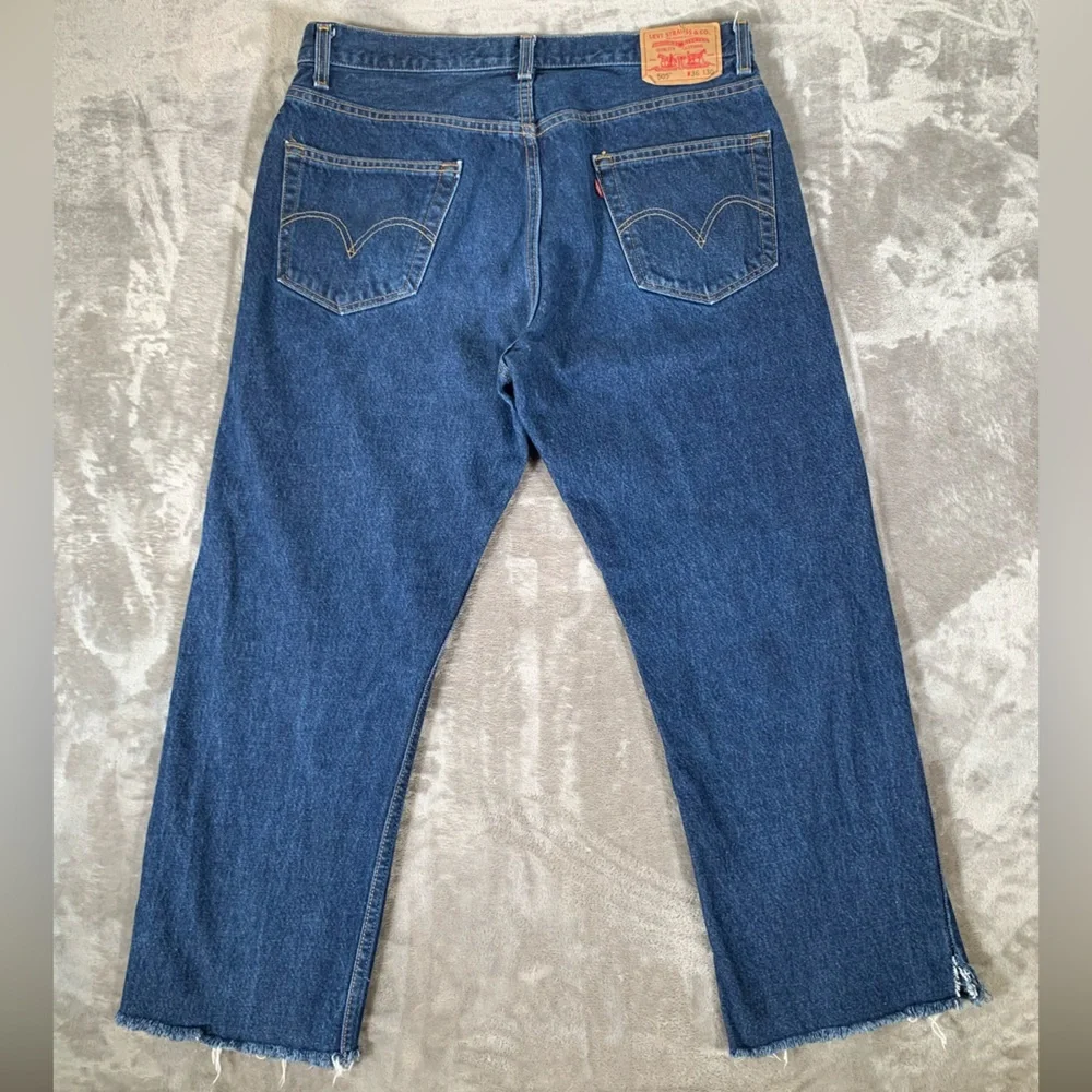 Levi's 505 Jeans Men 36 x 30 Dark Blue Wash Regular Fit Stretch Made‎ In USA